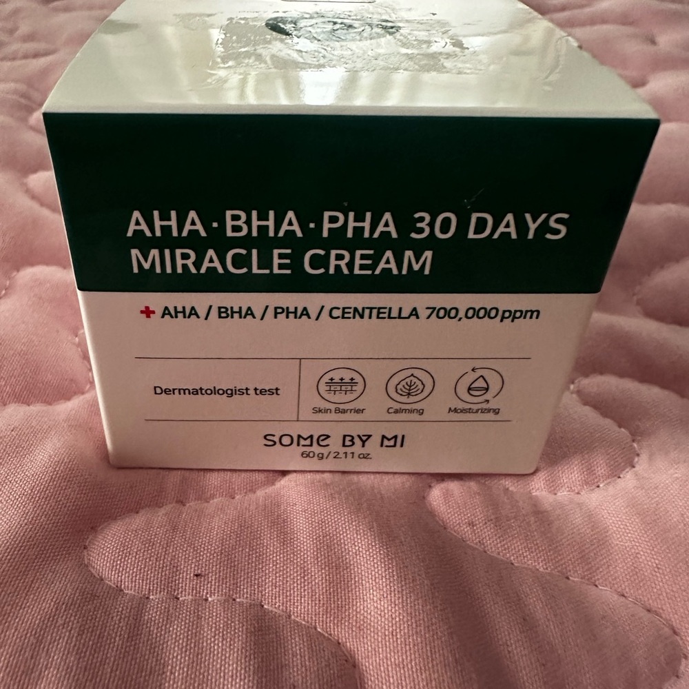 Green Miracle Moisturizer with AHA BHA PHA